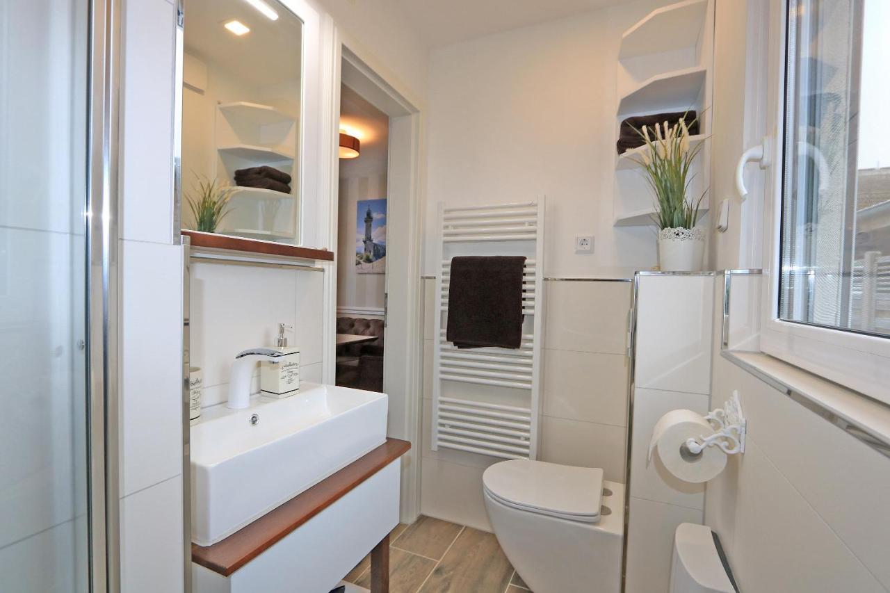 Bungalow-Park Ostseenordstern Вустров Екстер'єр фото
